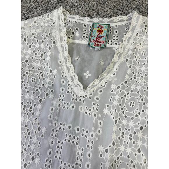 Johnny Was | Medium | White Lace Embroidered Eyelet 3/4 Sleeve Tunic Cover-Up - Picture 2 of 11
